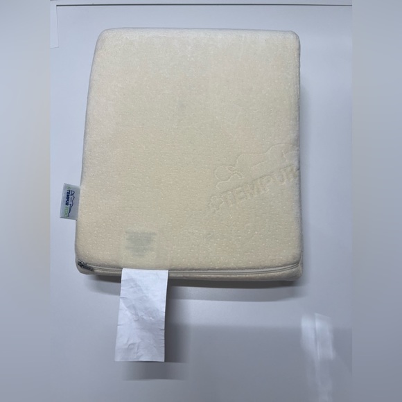 Never Used Tempur-Pedic Travel Neck Pillow with Case 13” x 10” x 4” - Picture 2 of 8